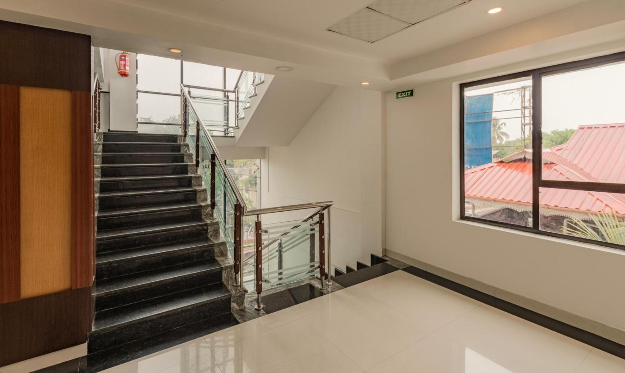 Treebo Premium Palmyra Milford, 2 Km From Alleppey Beach Alappuzha Bagian luar foto