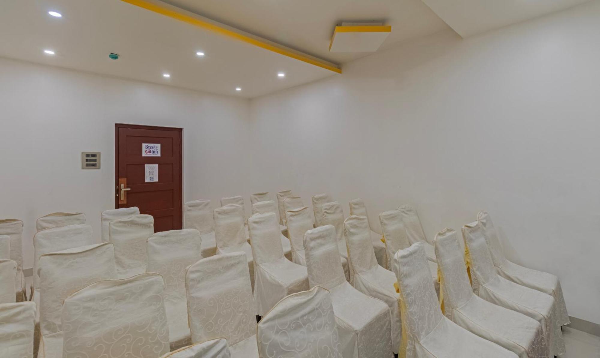 Treebo Premium Palmyra Milford, 2 Km From Alleppey Beach Alappuzha Bagian luar foto