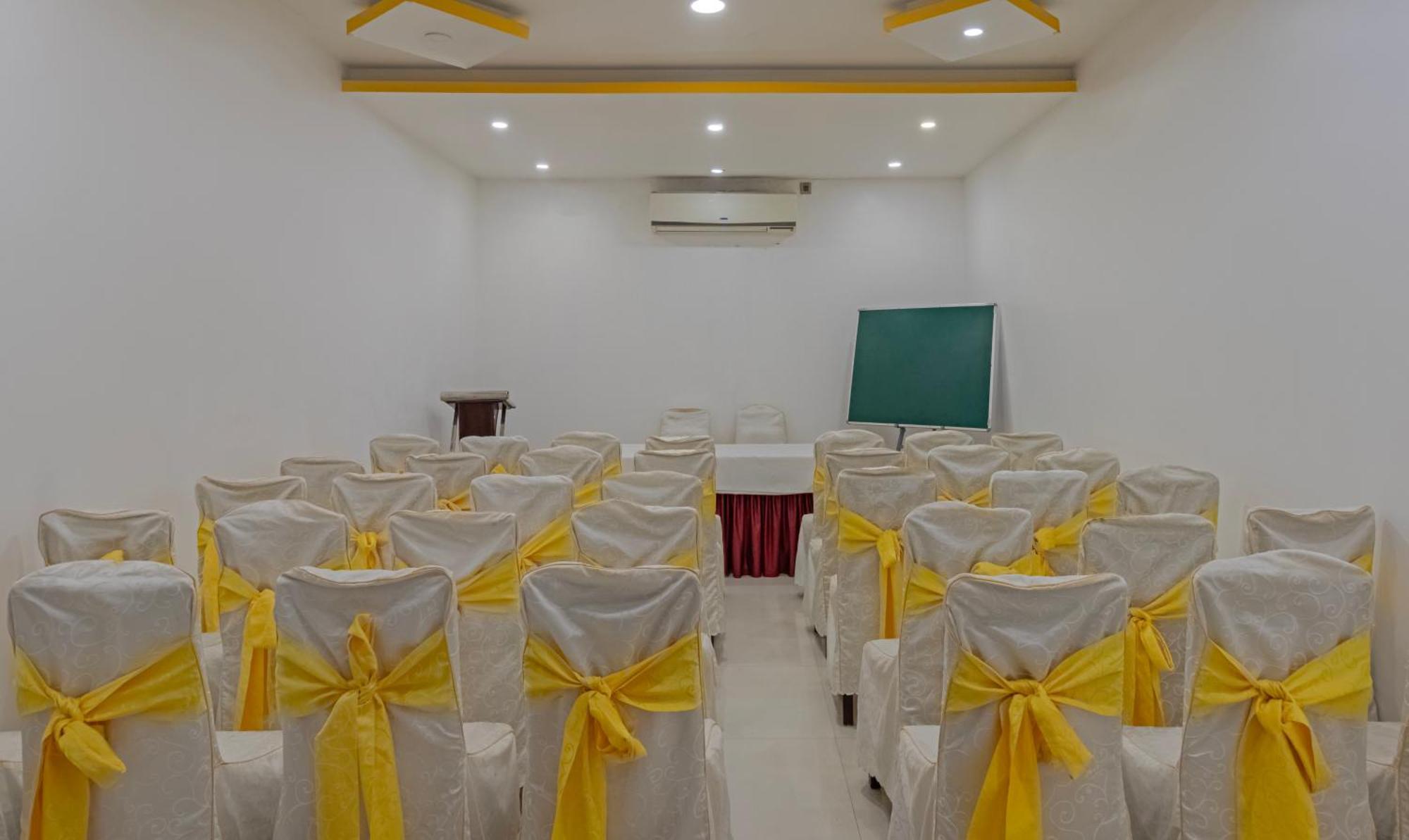 Treebo Premium Palmyra Milford, 2 Km From Alleppey Beach Alappuzha Bagian luar foto